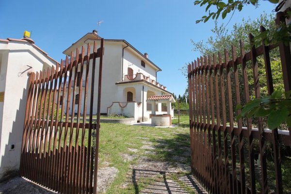 casa indipendente in vendita ad Orte