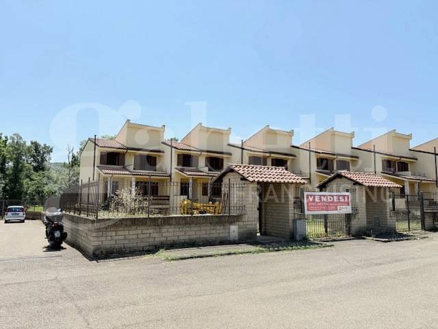 casa indipendente in vendita ad Orte