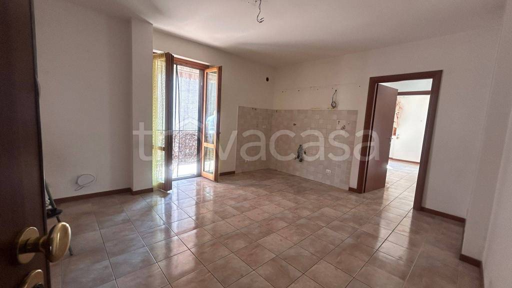 appartamento in vendita ad Orte in zona Orte Scalo
