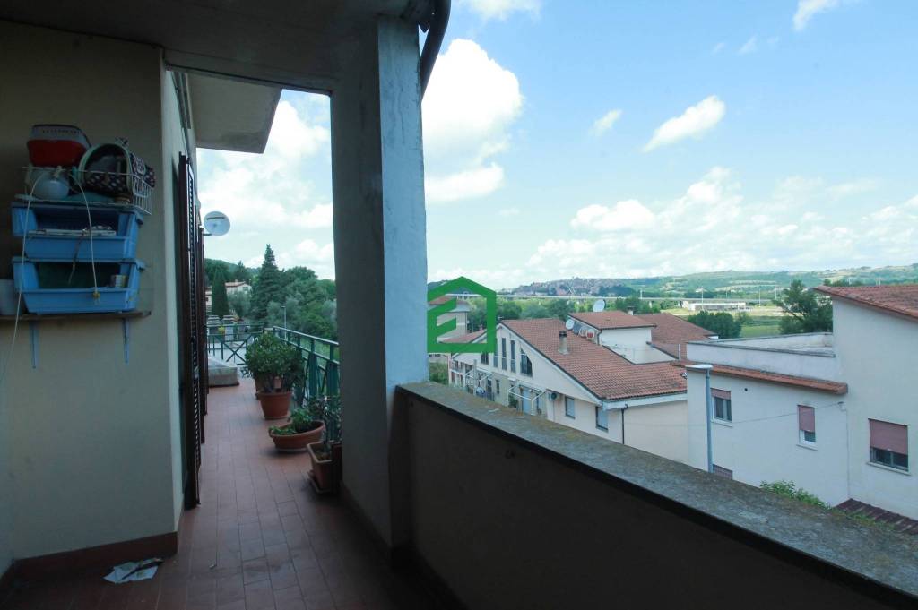 appartamento in vendita ad Orte in zona Orte Scalo