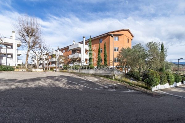 appartamento in vendita ad Orte in zona Orte Scalo