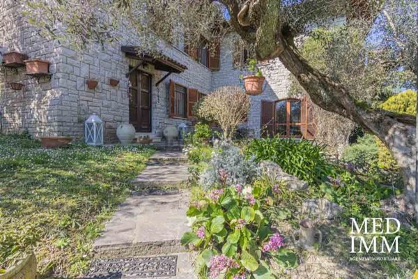 casa indipendente in vendita ad Orte