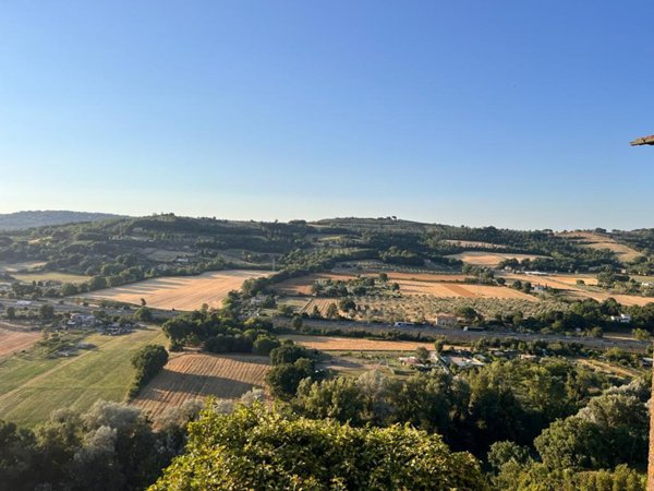 appartamento in vendita ad Orte