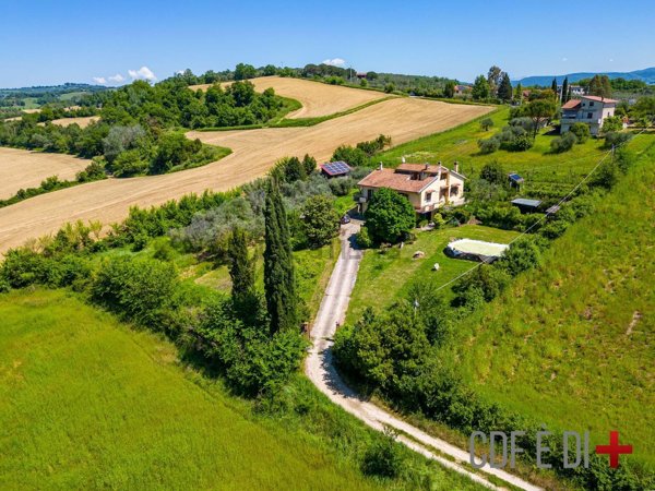 casa indipendente in vendita ad Orte
