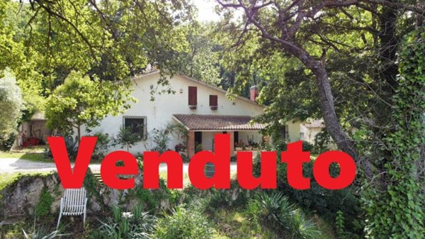 casa indipendente in vendita ad Orte