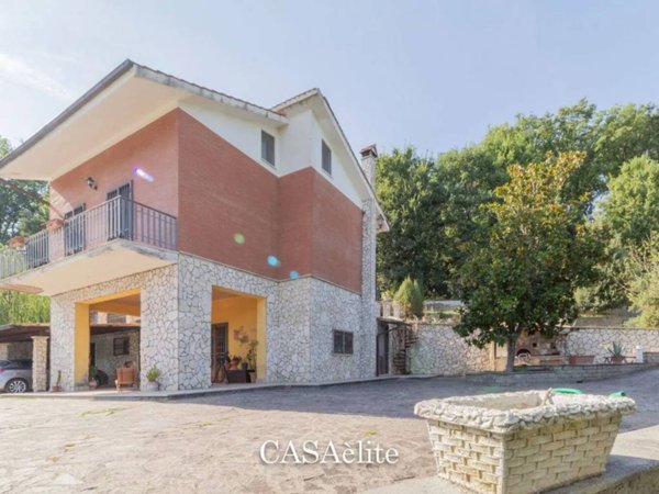 casa indipendente in vendita ad Orte