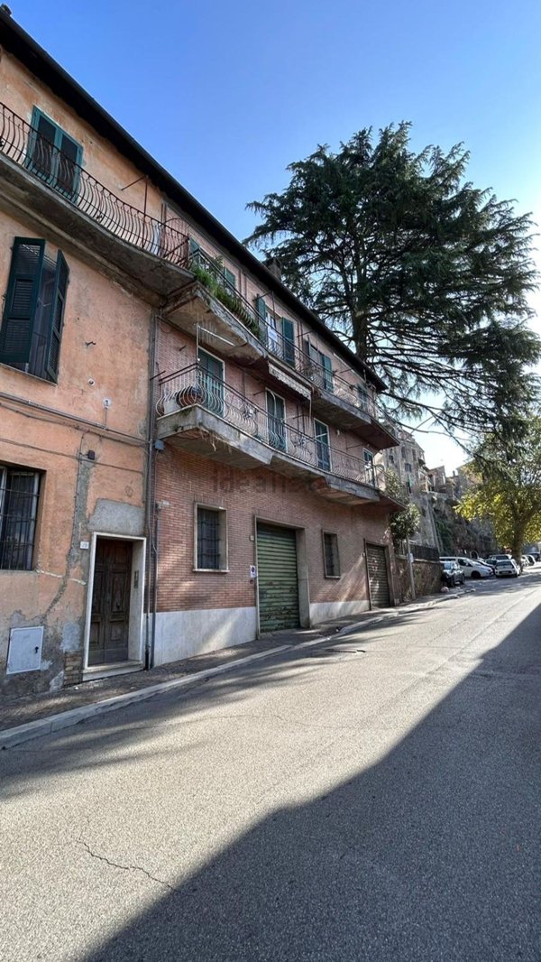 appartamento in vendita ad Orte