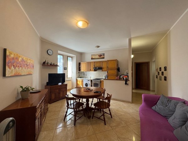 appartamento in vendita ad Orte in zona Orte Scalo