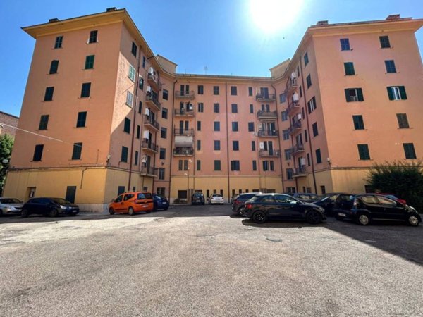 appartamento in vendita ad Orte in zona Orte Scalo