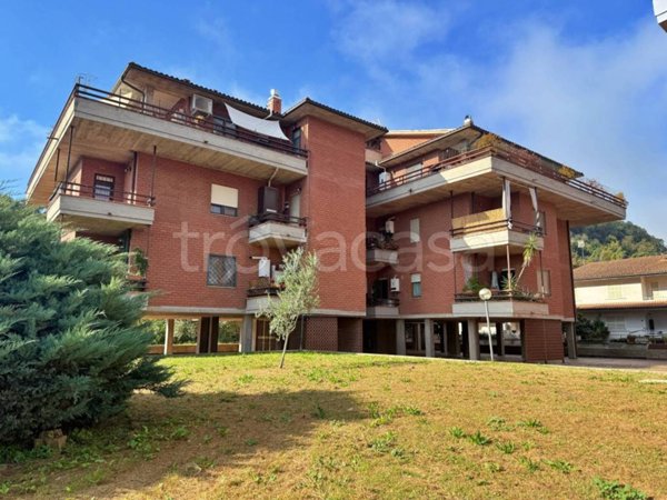 appartamento in vendita ad Orte