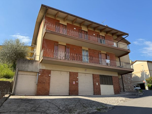 appartamento in vendita ad Orte in zona Orte Scalo
