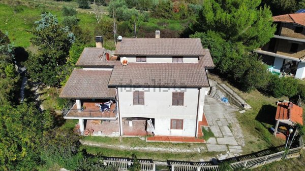 casa indipendente in vendita ad Orte