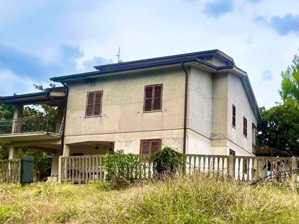 casa indipendente in vendita ad Orte