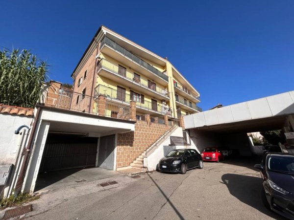 appartamento in vendita ad Orte in zona Orte Scalo