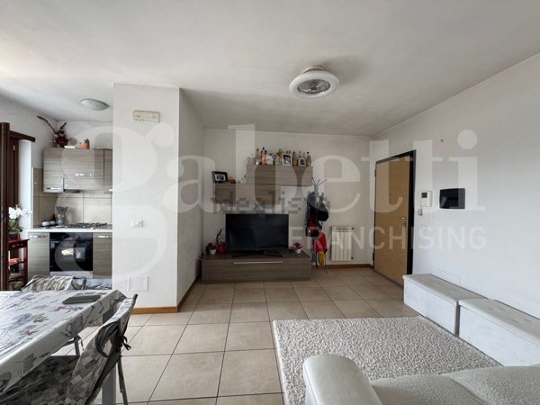 appartamento in vendita ad Orte in zona Orte Scalo