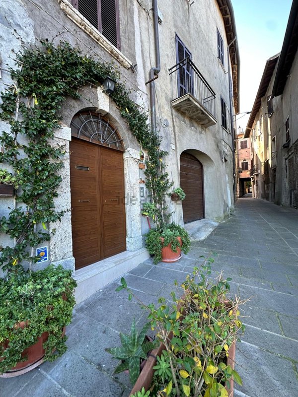 appartamento in vendita ad Orte