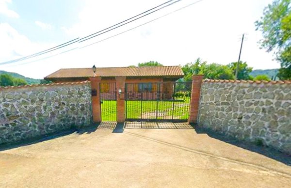 casa indipendente in vendita ad Orte