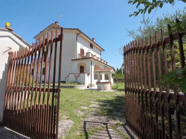 casa indipendente in vendita ad Orte