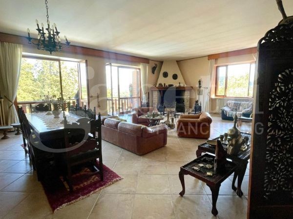 casa indipendente in vendita ad Orte in zona Orte Scalo