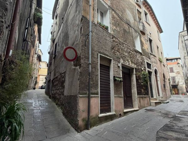 appartamento in vendita ad Orte