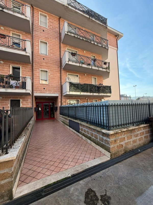 appartamento in vendita ad Orte