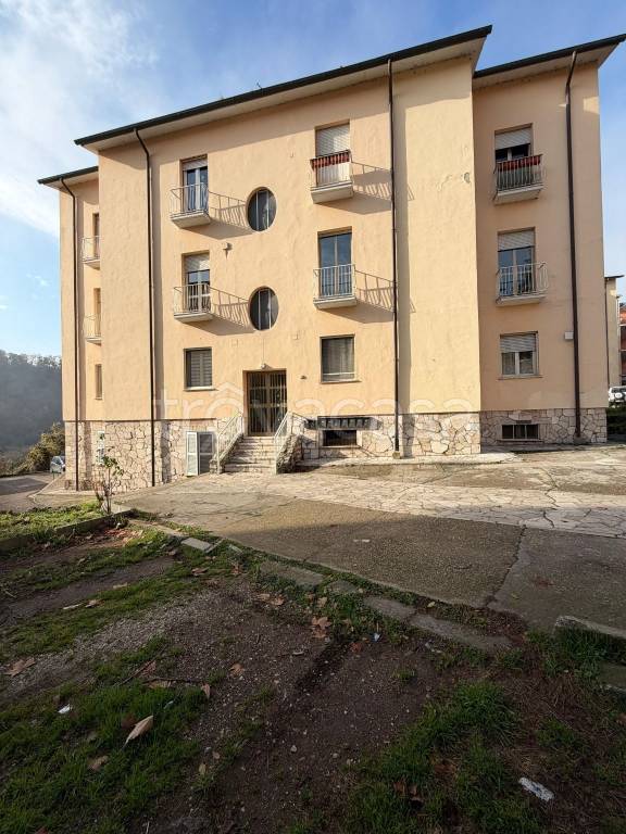 appartamento in vendita ad Orte