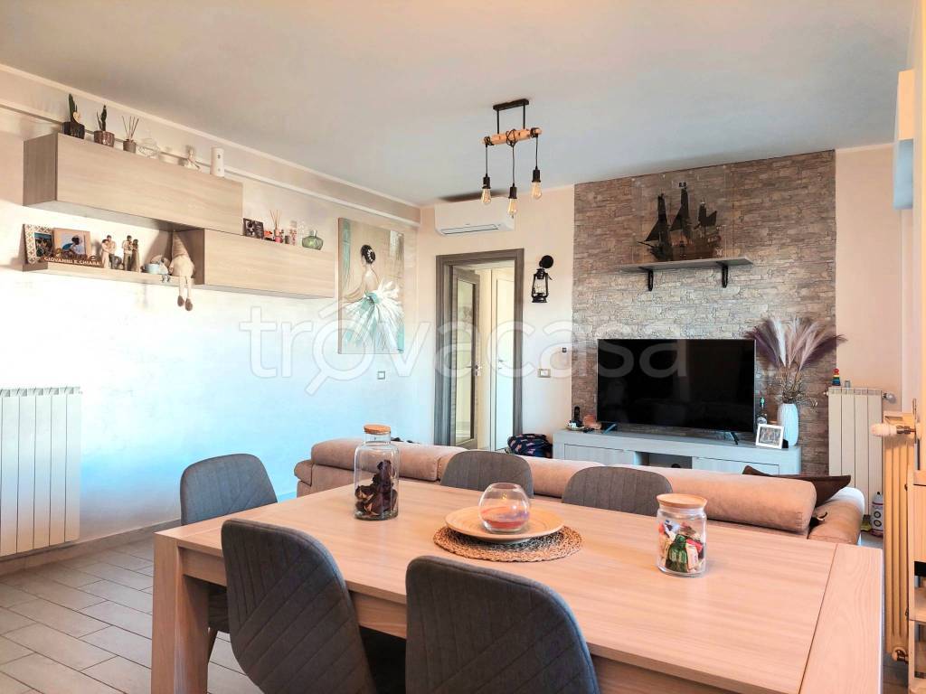 appartamento in vendita ad Orte