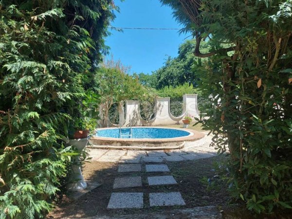 casa indipendente in vendita ad Orte