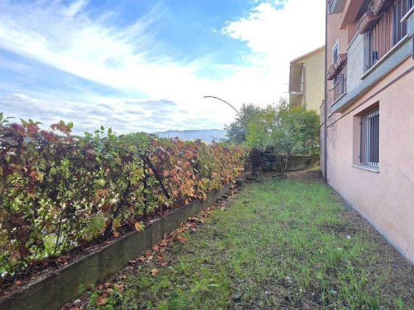 appartamento in vendita ad Orte in zona Orte Scalo