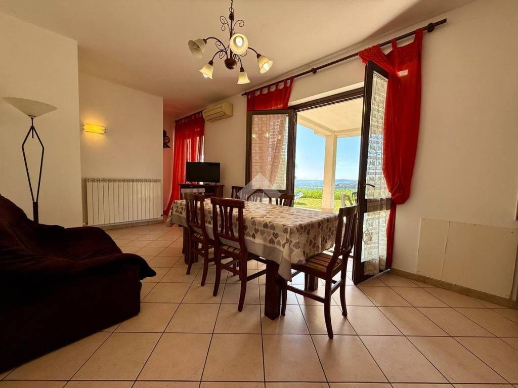 casa indipendente in vendita ad Orte