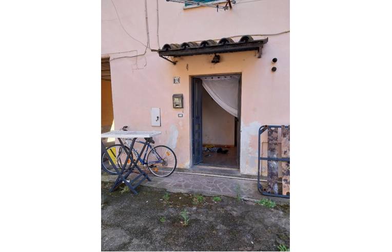 appartamento in vendita ad Orte in zona Orte Scalo