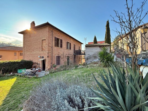 casa indipendente in vendita ad Orte