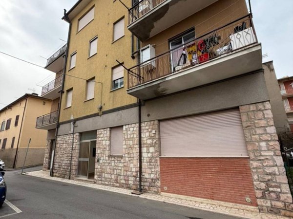 appartamento in vendita ad Orte in zona Orte Scalo