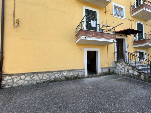 locale di sgombero in vendita ad Orte in zona Orte Scalo