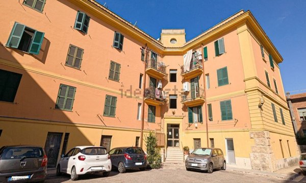 appartamento in vendita ad Orte in zona Orte Scalo