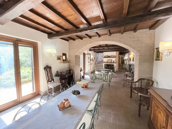casa indipendente in vendita ad Orte in zona Orte Scalo