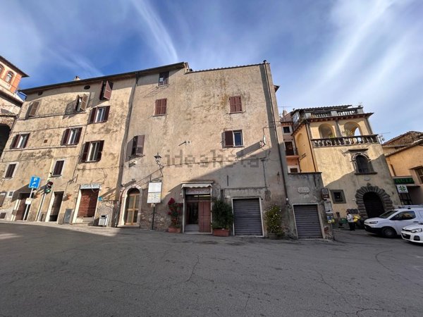 appartamento in vendita ad Orte