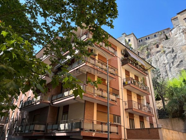 appartamento in vendita ad Orte