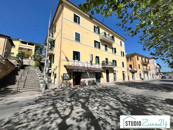 appartamento in vendita ad Orte in zona Orte Scalo