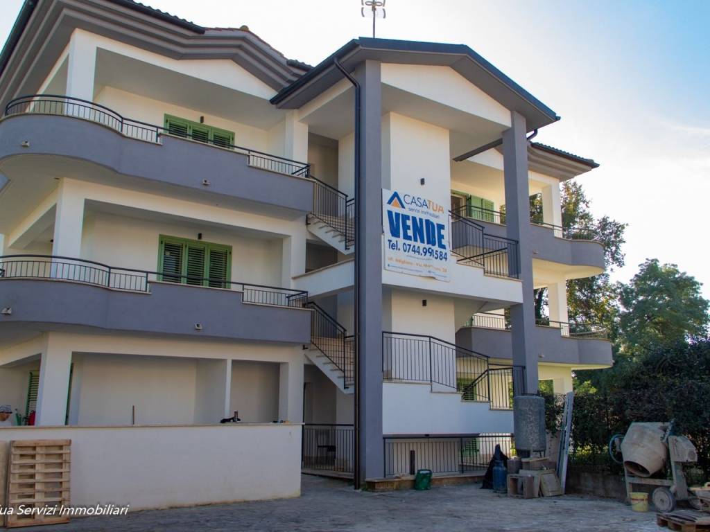 casa indipendente in vendita ad Orte