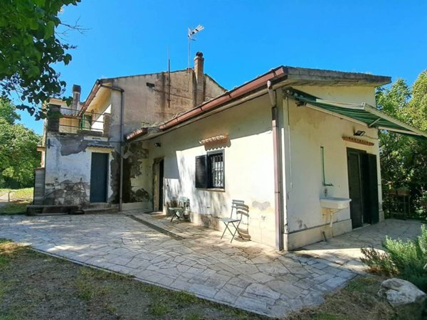 casa indipendente in vendita ad Orte