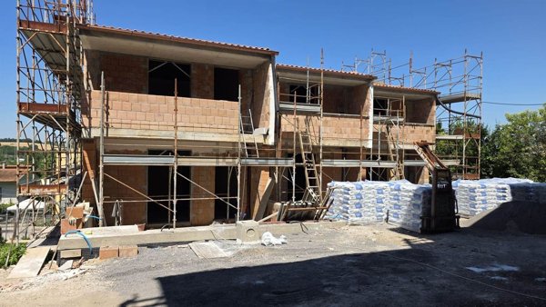 appartamento in vendita ad Orte in zona Orte Scalo