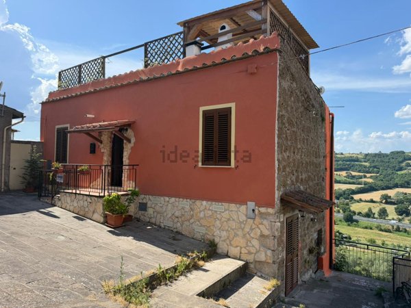 appartamento in vendita ad Orte
