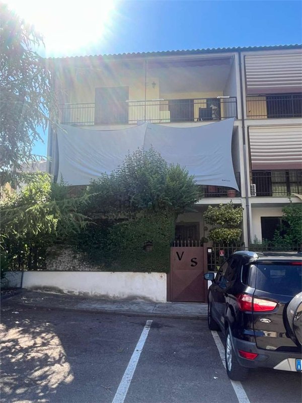 casa indipendente in vendita ad Orte in zona Orte Scalo