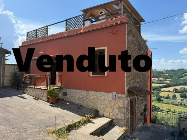 casa indipendente in vendita ad Orte