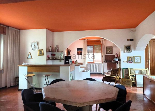 casa indipendente in vendita ad Orte