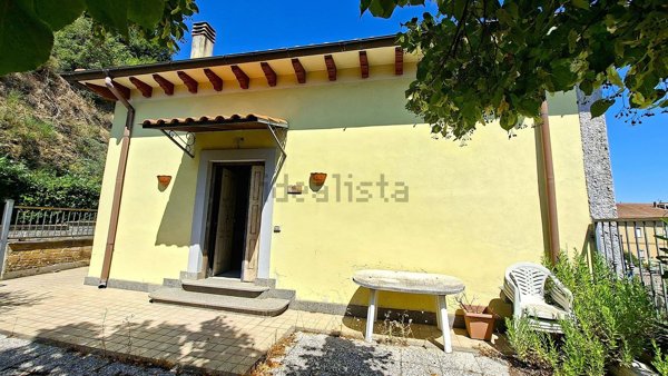 casa indipendente in vendita ad Orte