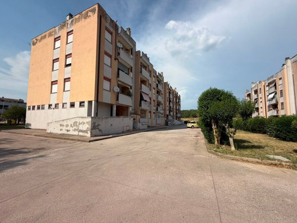 appartamento in vendita ad Orte in zona Orte Scalo