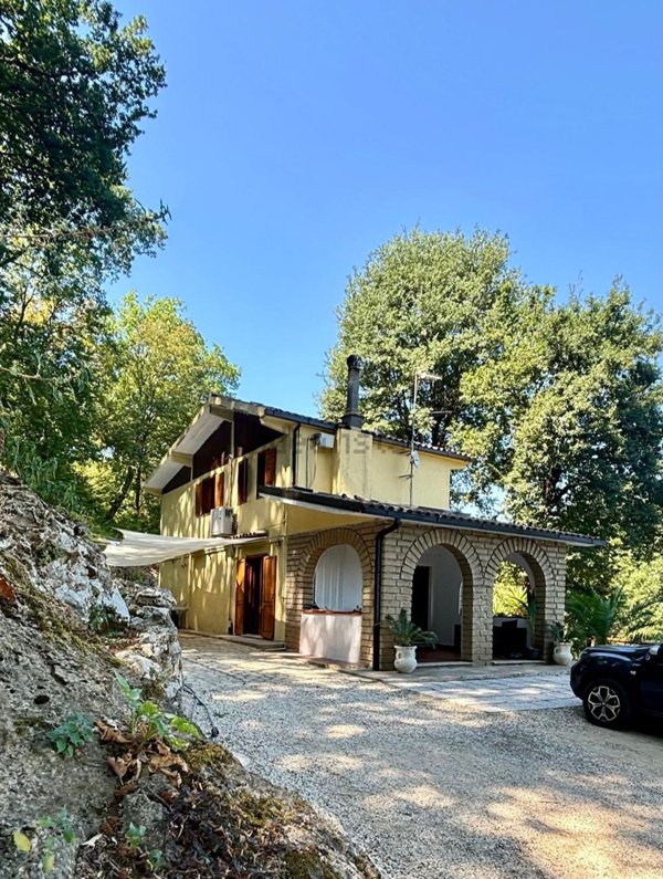 casa indipendente in vendita ad Orte