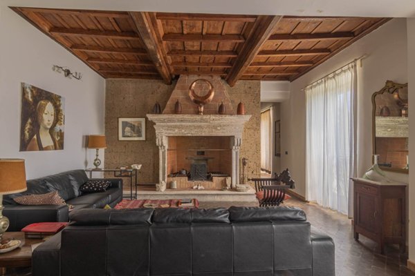 casa indipendente in vendita ad Orte in zona Orte Scalo